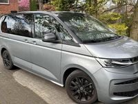 Second-hand VW Multivan 150 CP (110 kW) 2022 Gri Monovolum