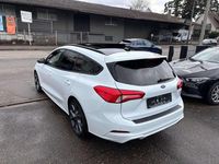 Gebraucht Ford Focus ST 190 PS (139 kW) 2022 Weiß Kombi
