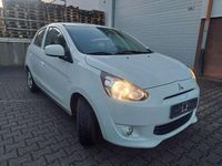 Gebraucht Mitsubishi Space Star Edition 71 PS (52 kW) 2016 Weiß Limousine