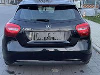Gebraucht Mercedes A200 136 PS (100 kW) 2016 Limousine
