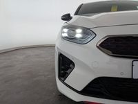 Gebraucht Kia ProCeed GT 204 PS (150 kW) 2021 (hw2) deluxe white m Kombi