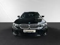 Gebraucht BMW 330 M Sport 245 PS (180 kW) 2025 Black sapphire metallic Kombi