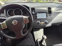 Gebraucht Nissan Tiida 110 PS (80 kW) 2009 Beige Kleinwagen