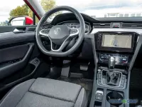 Gebraucht VW Passat Business 122 PS (89 kW) 2023 Tornadorot Kombi
