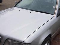 Gebraucht Mercedes 300 180 PS (132 kW) 1992 Silber Coupé