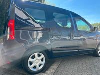 Gebraucht Dacia Dokker Ambiance 83 PS (61 kW) 2015 Blau Van / Kleinbus