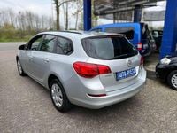 Gebraucht Opel Astra 101 PS (74 kW) 2011 Argon silber/ice silver (m2) Kombi