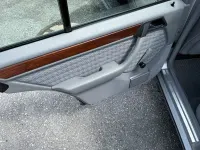 Gebraucht Mercedes 230 132 PS (97 kW) 1990 Grau Limousine