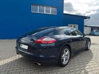 Gebraucht Porsche Panamera 299 PS (219 kW) 2012 Blau Limousine