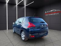 Gebraucht Peugeot 3008 Premium 156 PS (114 kW) 2011 Blau Kombi