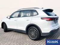 Gebraucht VW Tiguan Pro 150 PS (110 kW) 2024 Oryxweiß perlmutteffekt SUV