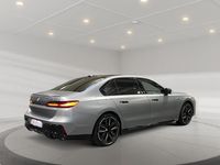 Gebraucht BMW M760e Sport Line 381 PS (280 kW) 2025 Grau Limousine