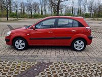 Gebraucht Kia Rio EX 98 PS (72 kW) 2008 Rot Limousine