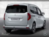 Gebraucht Mercedes T180 Progressive 131 PS (96 kW) 2023 Silber Van / Kleinbus