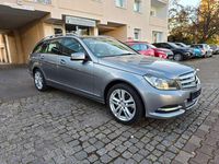 Gebraucht Mercedes C180 156 PS (114 kW) 2013 Palladiumsilber Kombi
