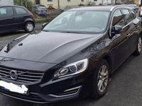 Gebraucht Volvo V60 Summum 190 PS (139 kW) 2016 Schwarz Kombi