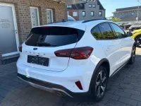 Używany Ford Focus Active 155 KM (114 kW) 2024 Biały Sedan/Limuzyna