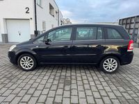 Gebraucht Opel Zafira Edition 140 PS (102 kW) 2009 Saphirschwarz mi2 Van / Kleinbus
