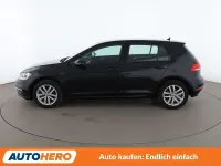 Gebraucht VW Golf VII Comfortline 110 PS (80 kW) 2018 Schwarz Limousine