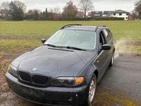Gebraucht BMW 320 150 PS (110 kW) 2002 Blau Kombi