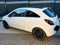 Gebraucht Opel Corsa Color Edition 101 PS (74 kW) 2011 Weiß Kleinwagen