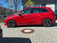 Gebraucht Mercedes B250 Urban 211 PS (155 kW) 2017 Jupiterrot  unilack Kleinwagen