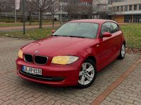 Gebraucht BMW 116 122 PS (89 kW) 2009 Rot Kleinwagen