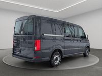 Gebraucht VW Crafter 140 PS (102 kW) 2023 Grau Van