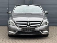 Gebraucht Mercedes B180 122 PS (89 kW) 2012 Grau Van / Kleinbus