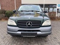 Gebraucht Mercedes ML320 218 PS (160 kW) 1999 Grün SUV