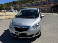 Gebraucht Opel Meriva 104 PS (76 kW) 2011 Silber Van / Kleinbus
