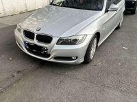 Gebraucht BMW 318 143 PS (105 kW) 2008 Silber Limousine