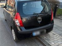 Gebraucht Hyundai i10 67 PS (49 kW) 2010 Schwarz Kleinwagen