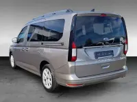 Gebraucht Ford Tourneo Connect Titanium 122 PS (89 kW) 2025 Silber Van / Kleinbus