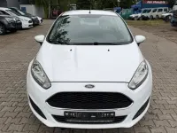 Gebraucht Ford Fiesta Trend 60 PS (44 kW) 2016 Weiß Kleinwagen