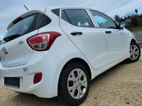 Gebraucht Hyundai i10 67 PS (49 kW) 2016 Weiß Kleinwagen