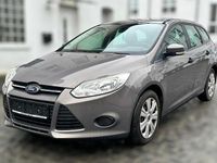 Gebraucht Ford Focus Ambiente 101 PS (74 kW) 2013 Grau Kombi