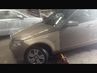 Gebraucht Mercedes C220 170 PS (125 kW) 2008 Gold Limousine