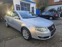 Gebraucht VW Passat Comfortline 116 PS (85 kW) 2006 Reflex silver metallic Limousine