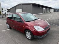 Gebraucht Ford Fiesta Ambiente 60 PS (44 kW) 2003 Rot Kleinwagen