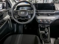 Gebraucht Hyundai i20 Select 107 PS (78 kW) 2025 Phantom black / met (schwarz) Limousine
