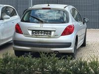 gebraucht Peugeot 207 bj 2007 Benziner 95PS