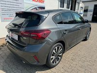 Używany Ford Focus Titanium X 155 KM (114 kW) 2024 Szary Sedan/Limuzyna