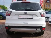 Gebraucht Ford Kuga 150 PS (110 kW) 2017 Weiß SUV