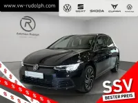 Gebraucht VW Golf VIII Life 131 PS (96 kW) 2023 Deep black perleffekt (metallic) Limousine