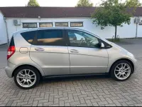 Gebraucht Mercedes A160 Elegance 95 PS (69 kW) 2011 Grau Kleinwagen