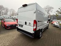 Gebraucht Fiat Ducato 140 PS (102 kW) 2023 Weiß (metallic) Van