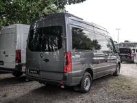 Gebraucht Mercedes Sprinter 170 PS (125 kW) 2023 Grau Van
