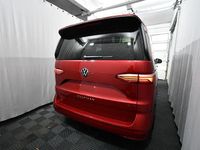 Neu VW Multivan 150 PS (110 kW) 2026 Rot Van