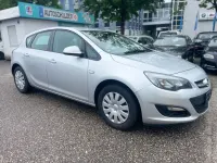 Gebraucht Opel Astra 110 PS (80 kW) 2014 Silber Limousine